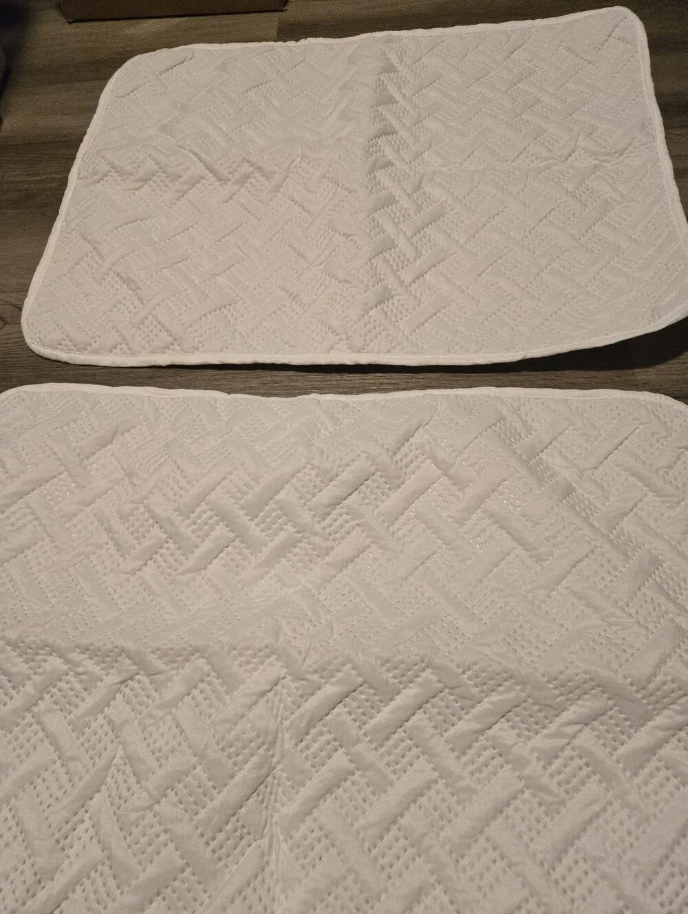 VCNY White Standard Size Pillow Cases/Shams. Set Of 2.